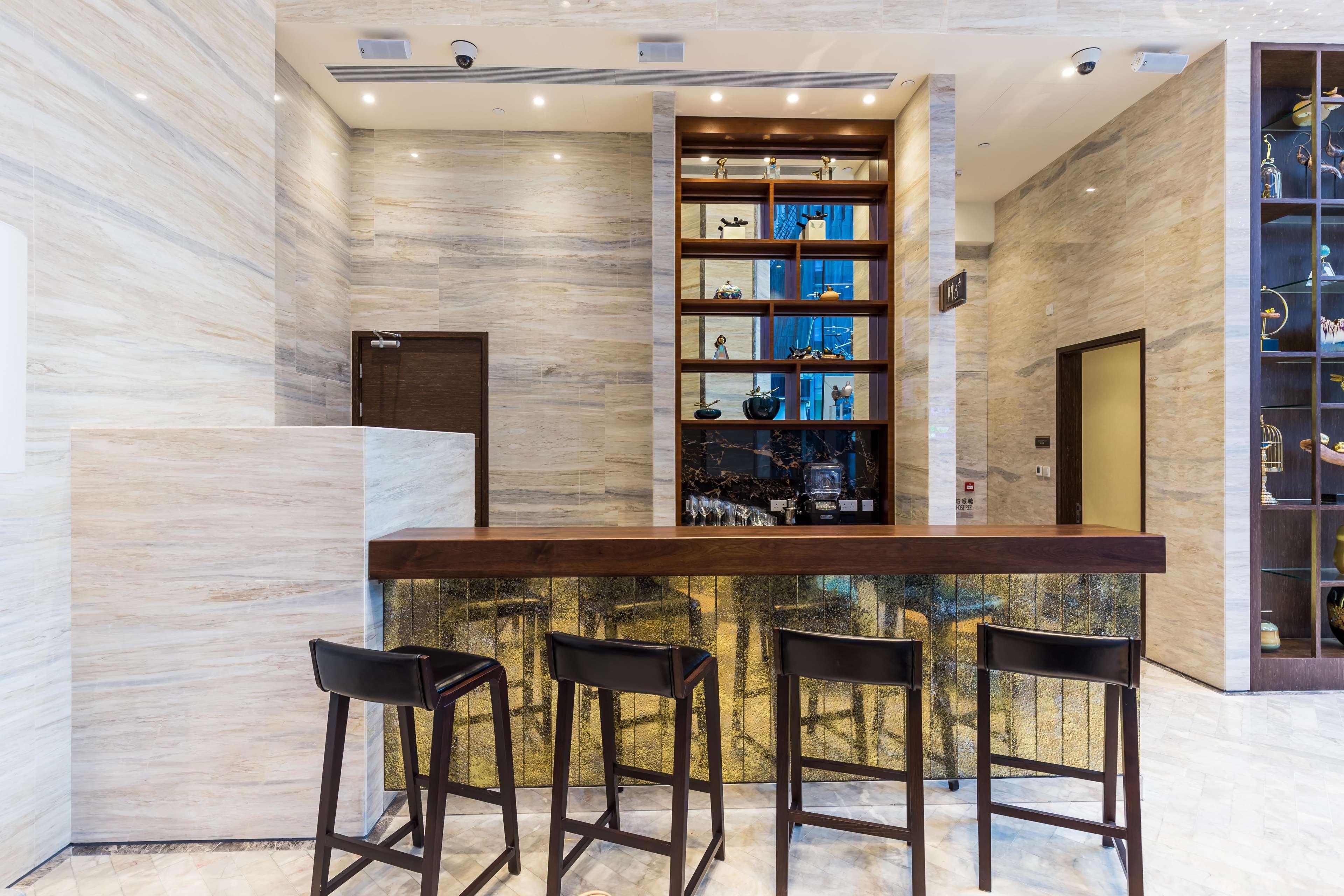 Hilton Garden Inn Hong Kong Mongkok Buitenkant foto