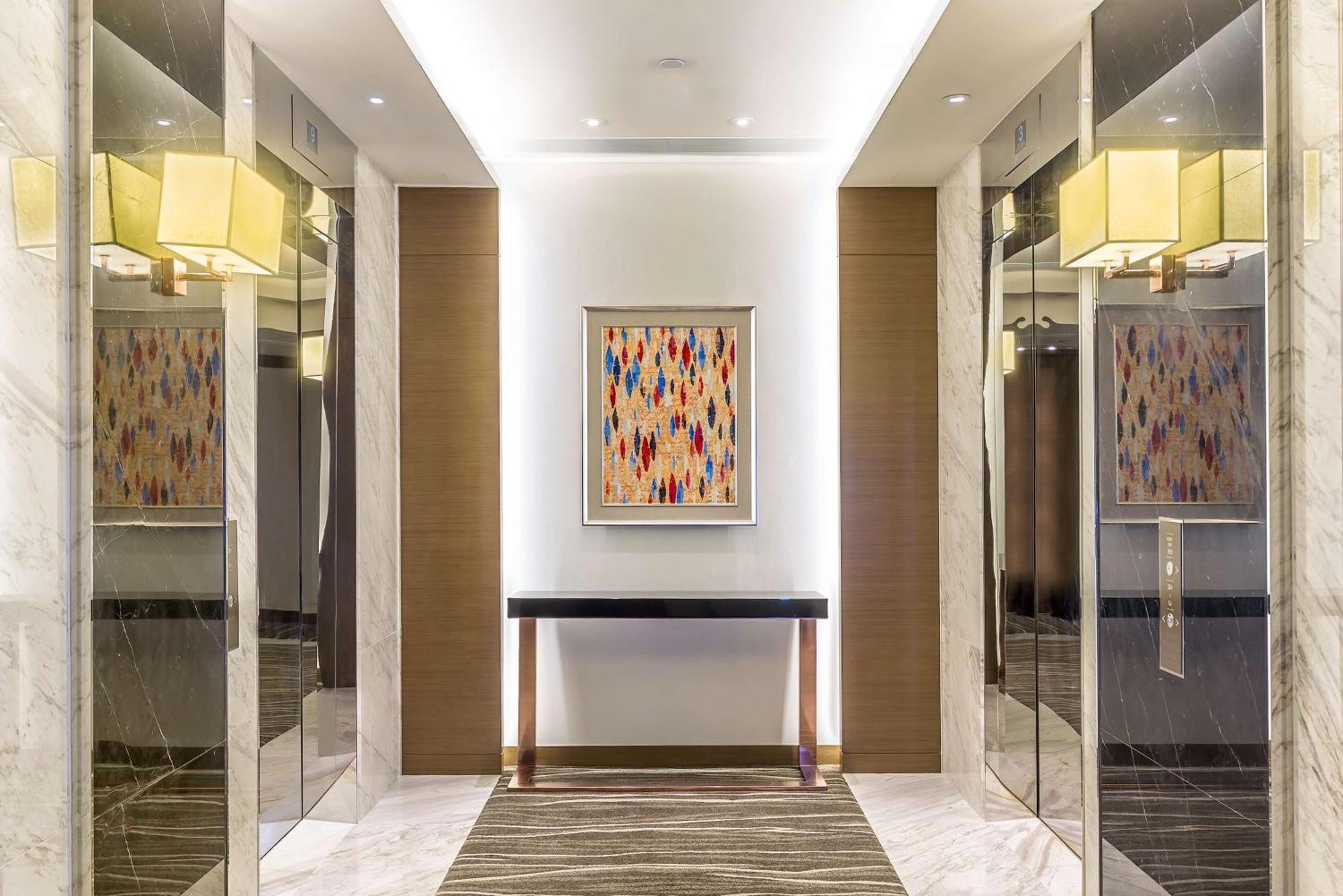 Hilton Garden Inn Hong Kong Mongkok Buitenkant foto